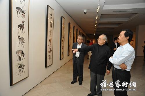 文化部副部长 王文章 参观 风骨李延声大型个展